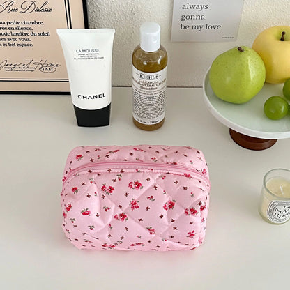 Quilted Flower Storage Makeup Bag