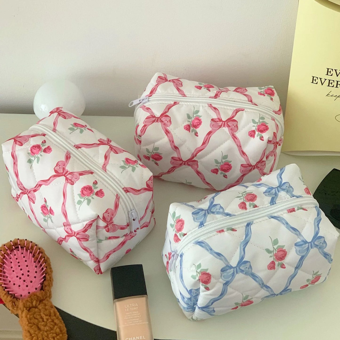 Quilted Flower Storage Makeup Bag